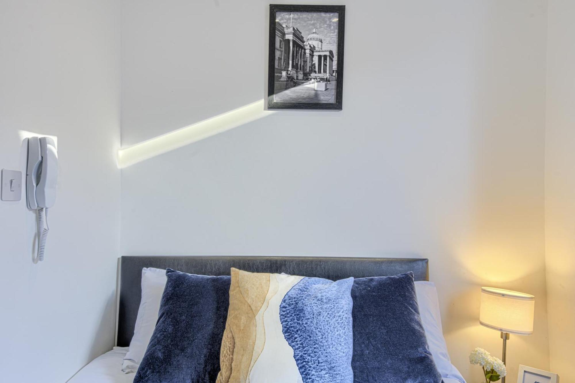 The Finsbury Deluxe Apartments London Exteriör bild