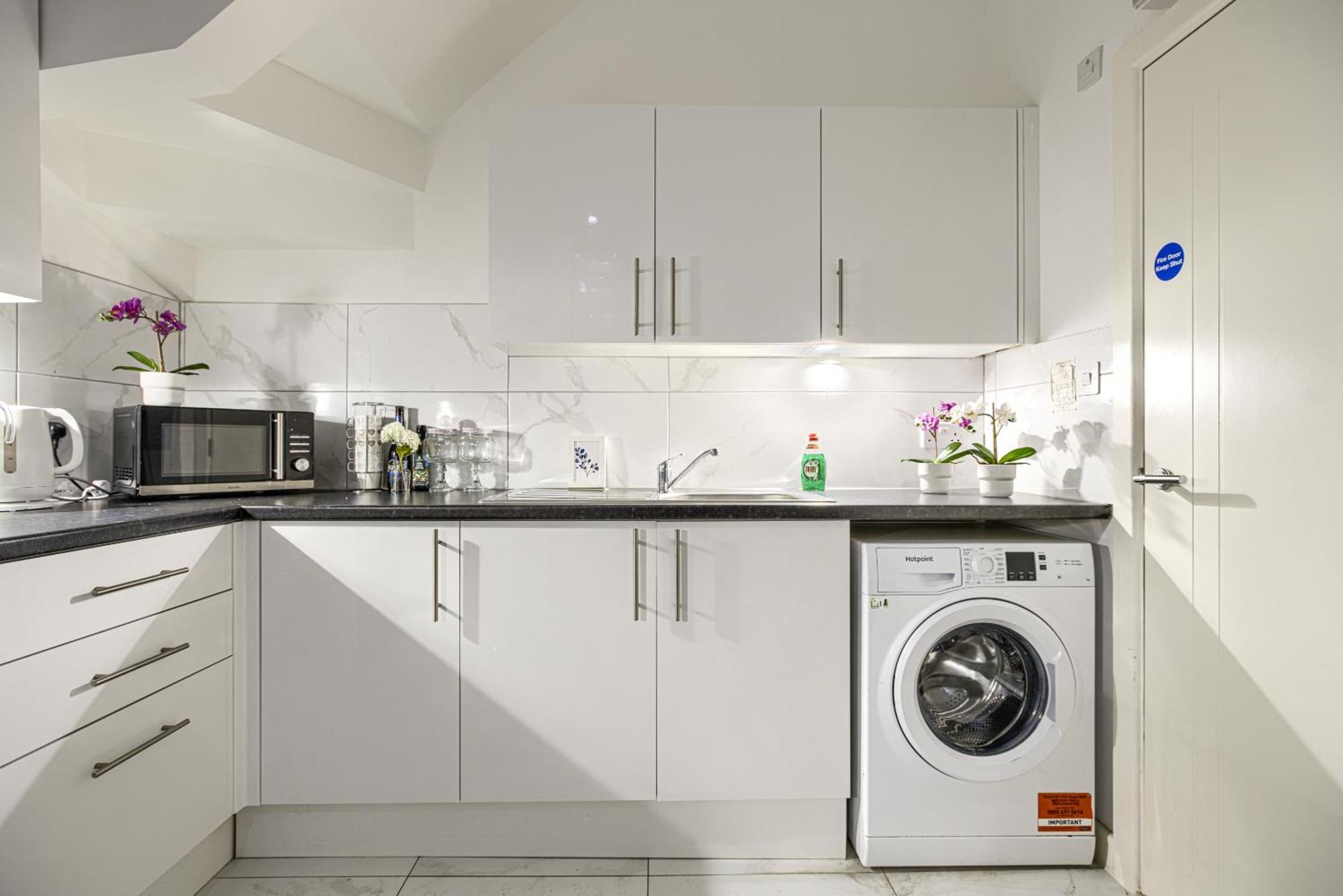 The Finsbury Deluxe Apartments London Exteriör bild