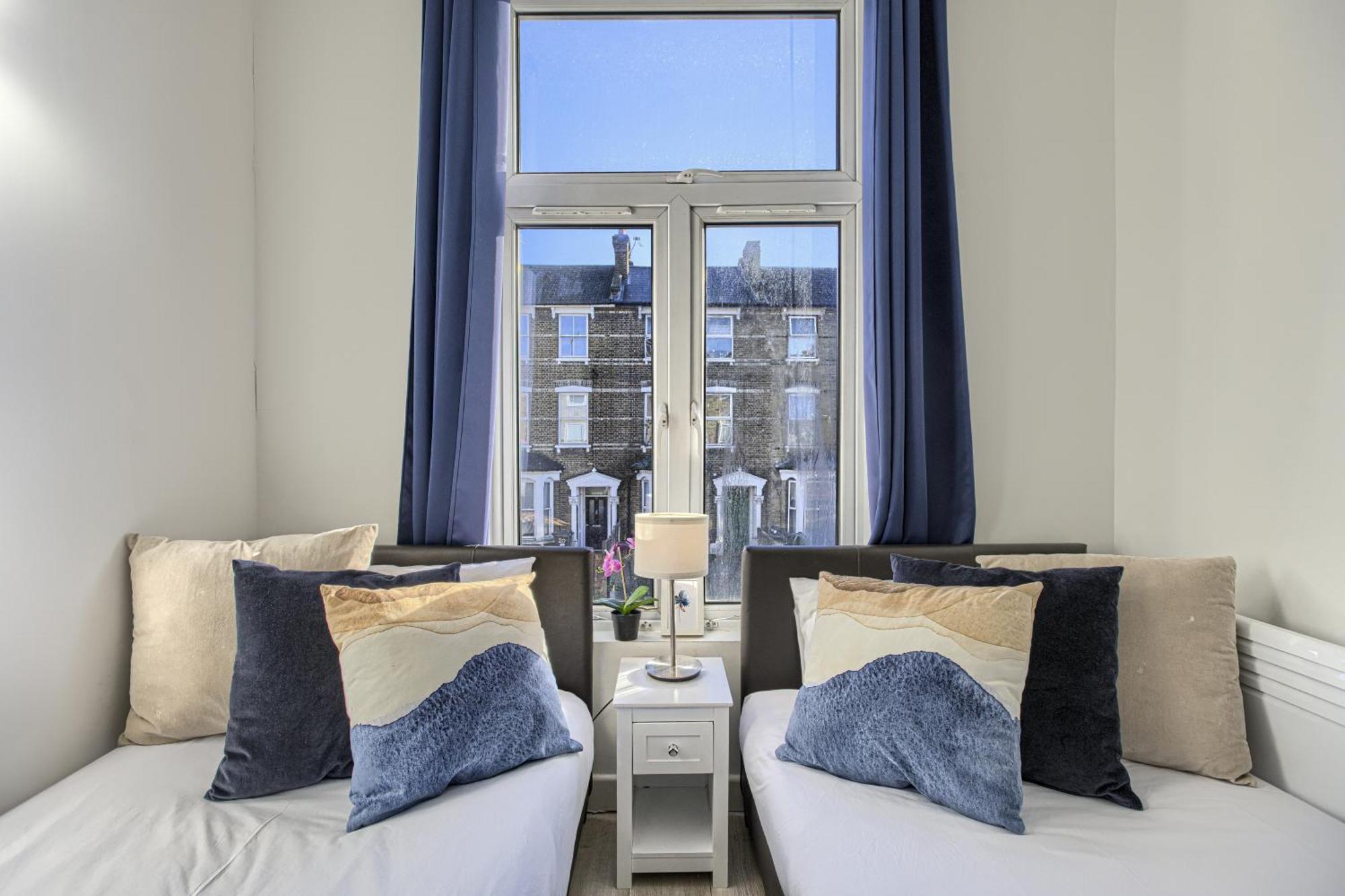 The Finsbury Deluxe Apartments London Exteriör bild