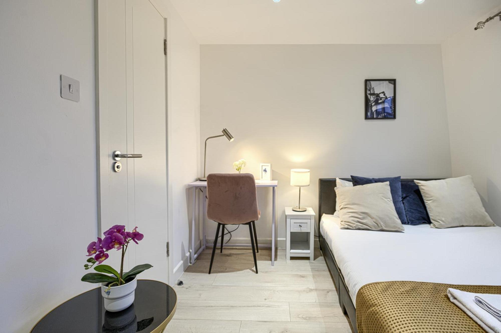 The Finsbury Deluxe Apartments London Exteriör bild