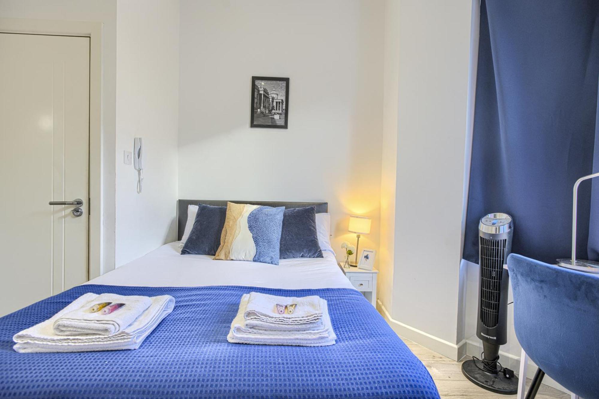 The Finsbury Deluxe Apartments London Rum bild