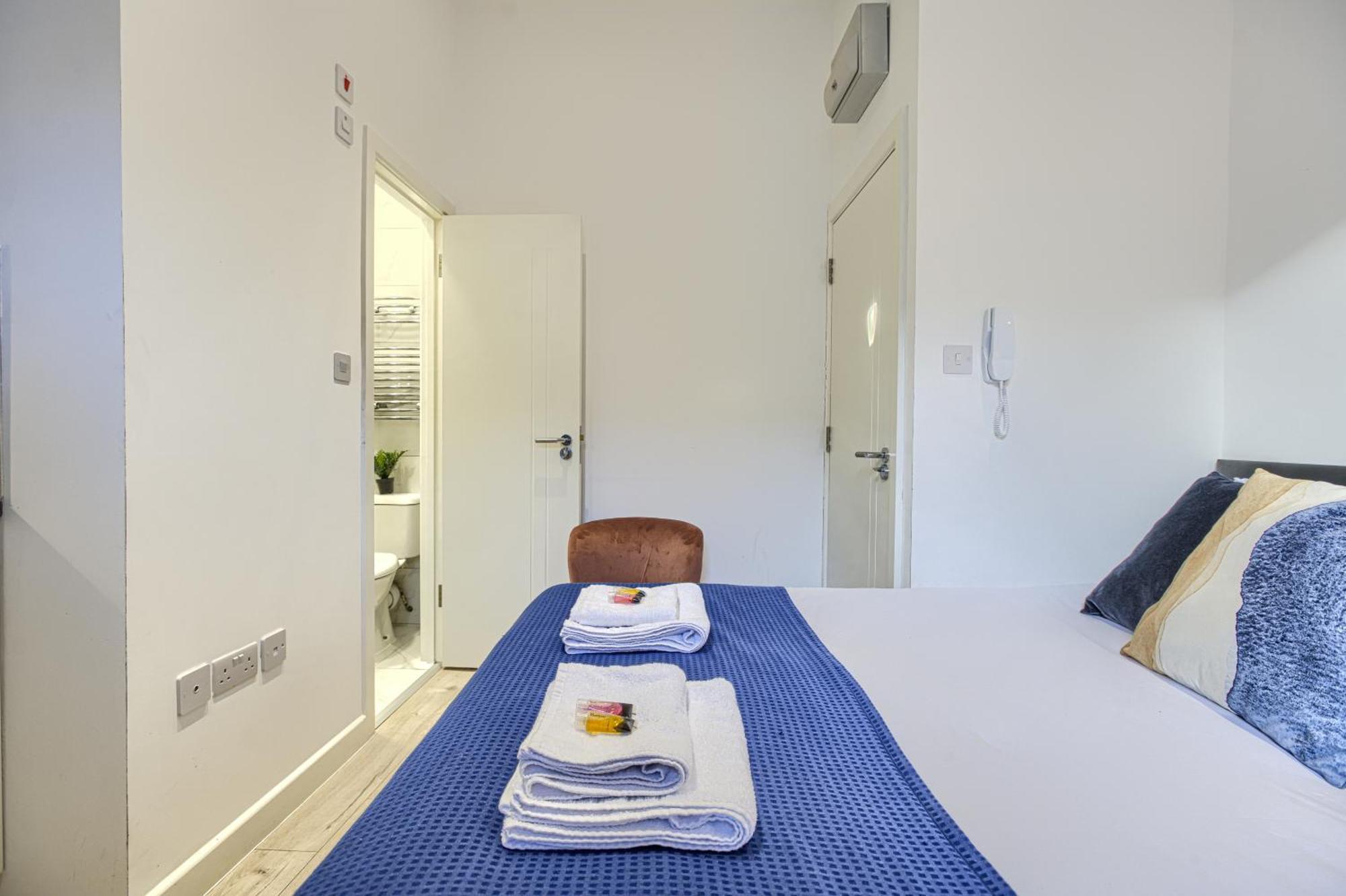 The Finsbury Deluxe Apartments London Rum bild